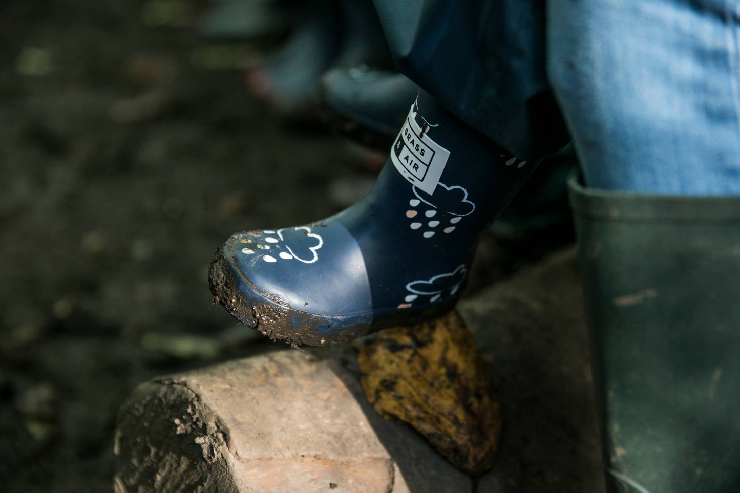 Grass & Air Kids Navy Colour-Revealing Wellies