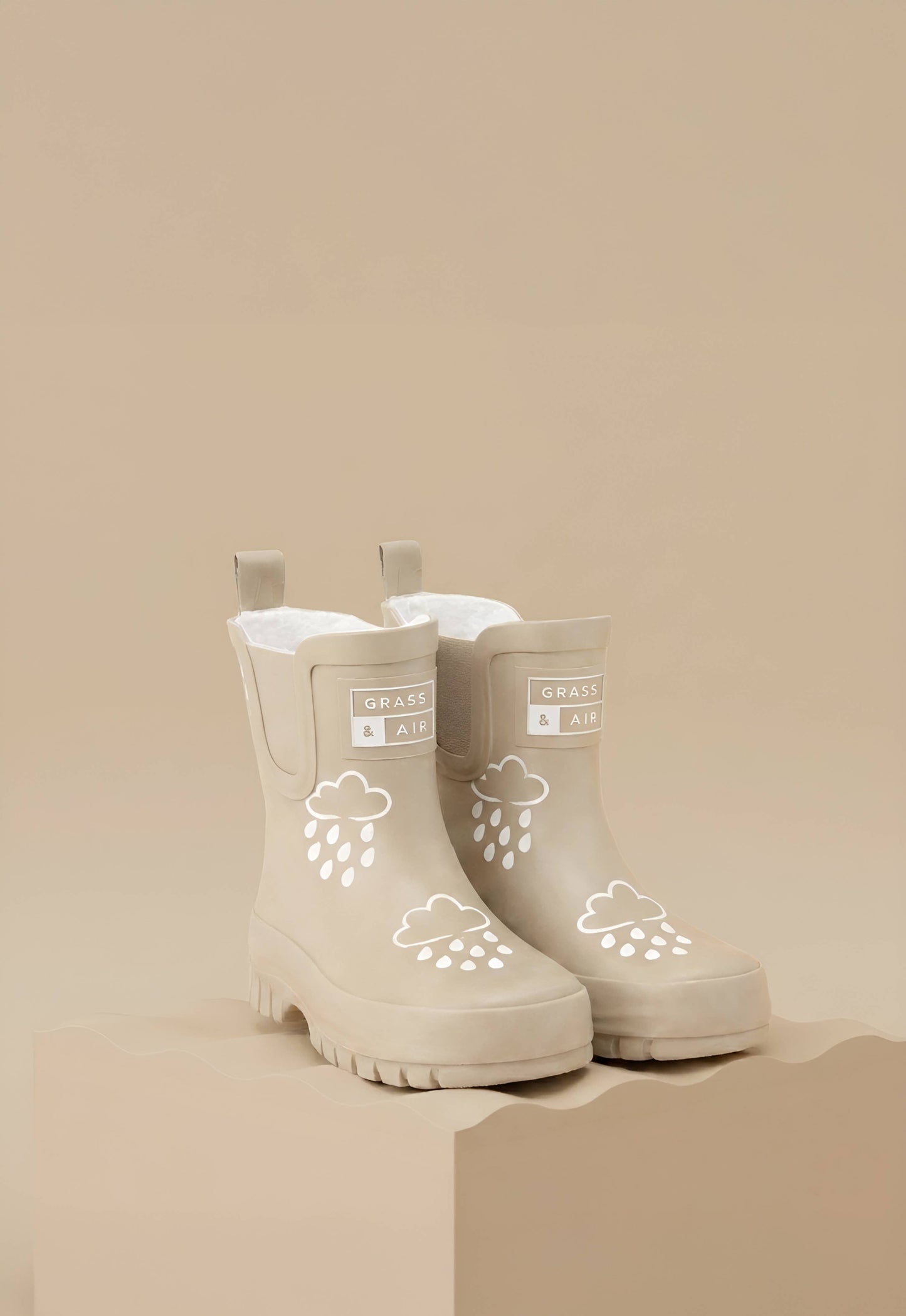 Stone Chunky Sole Kids Shortie Welly